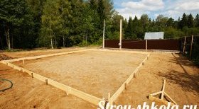 Выполняют разметку участка